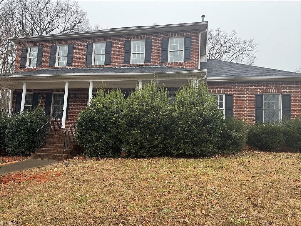 110 Chestnut Hill Ct Winston Salem, NC 27106 - Thumbnail 2