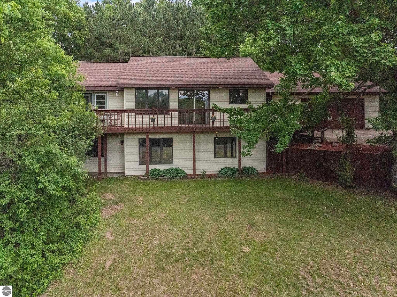 804 Arbutus Dr Cadillac, MI 49601, 49601