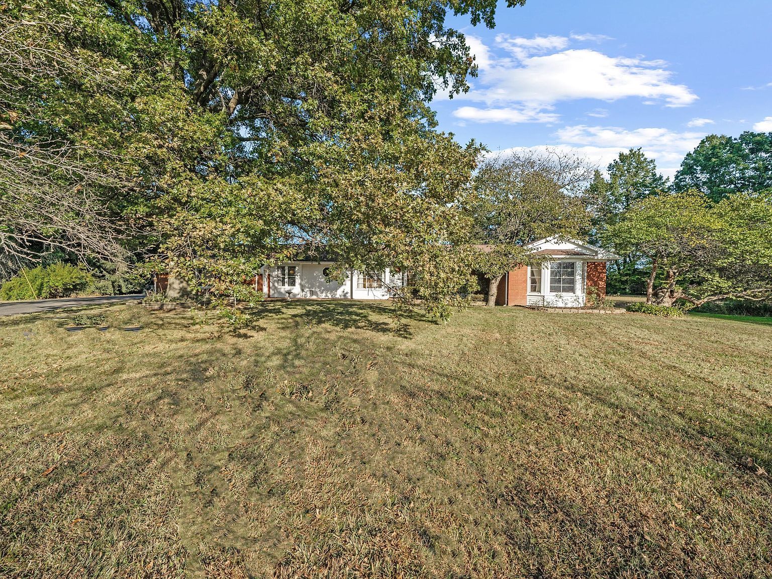 14359 S Dixie Hwy Monroe, MI 48161 - Thumbnail 2