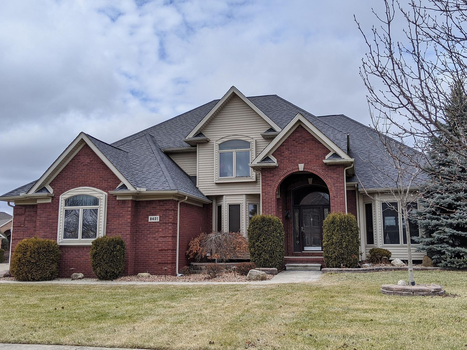 8103 Hunters Ridge Dr Newport, MI 48166, 48166