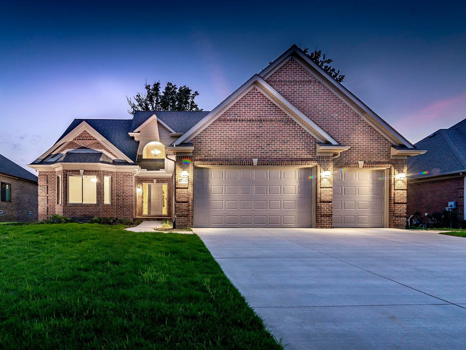 8118 Hunters Ridge Dr Newport, MI 48166 - Thumbnail 2