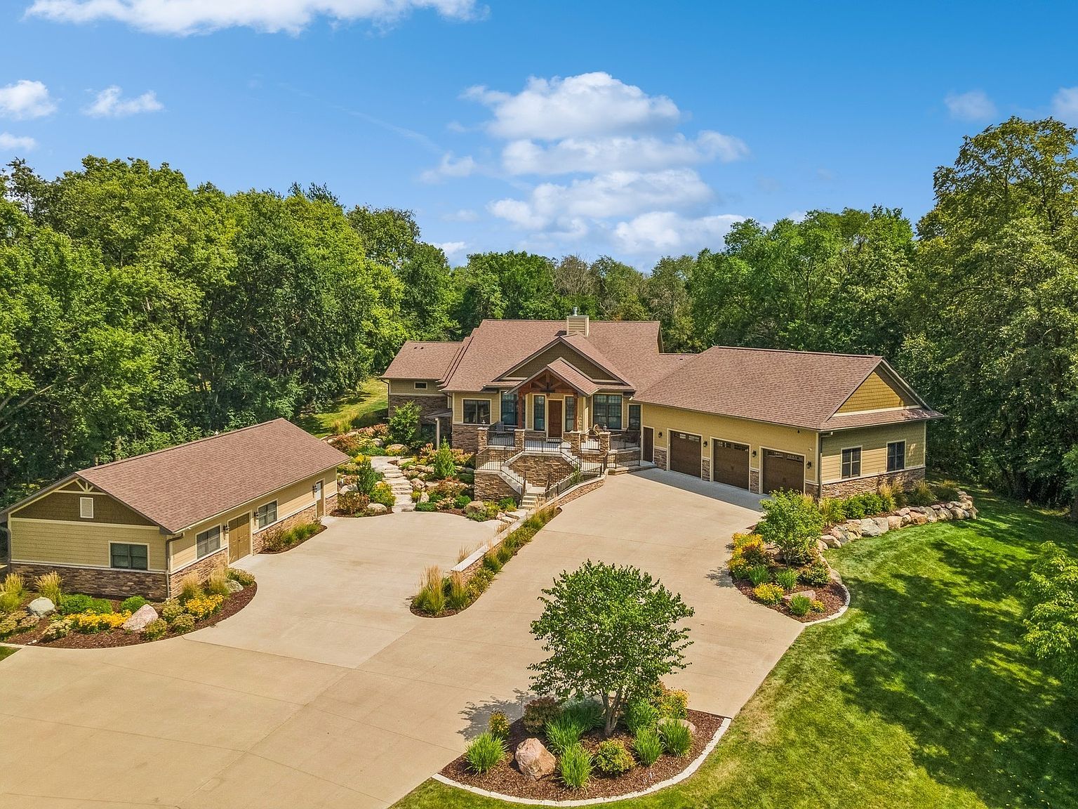 29054 Prospect Ave Adel, IA 50003 - Thumbnail 2