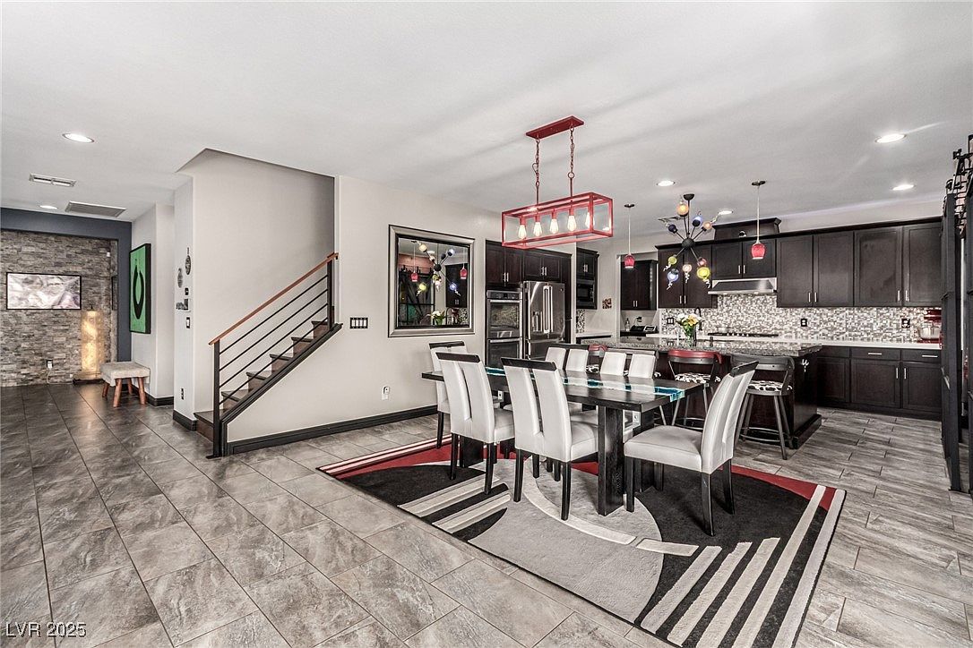 10729 Beecher Park Ave Las Vegas, NV 89166 - Thumbnail 2