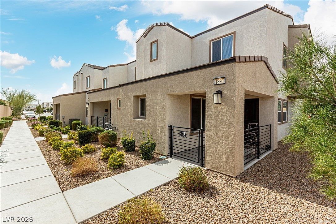 1880 Arcadian King Sun St Las Vegas, NV 89106 - Thumbnail 2