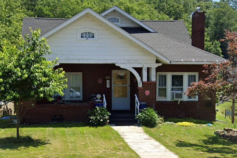 201 E Bissell Ave Oil City, PA 16301, 16301