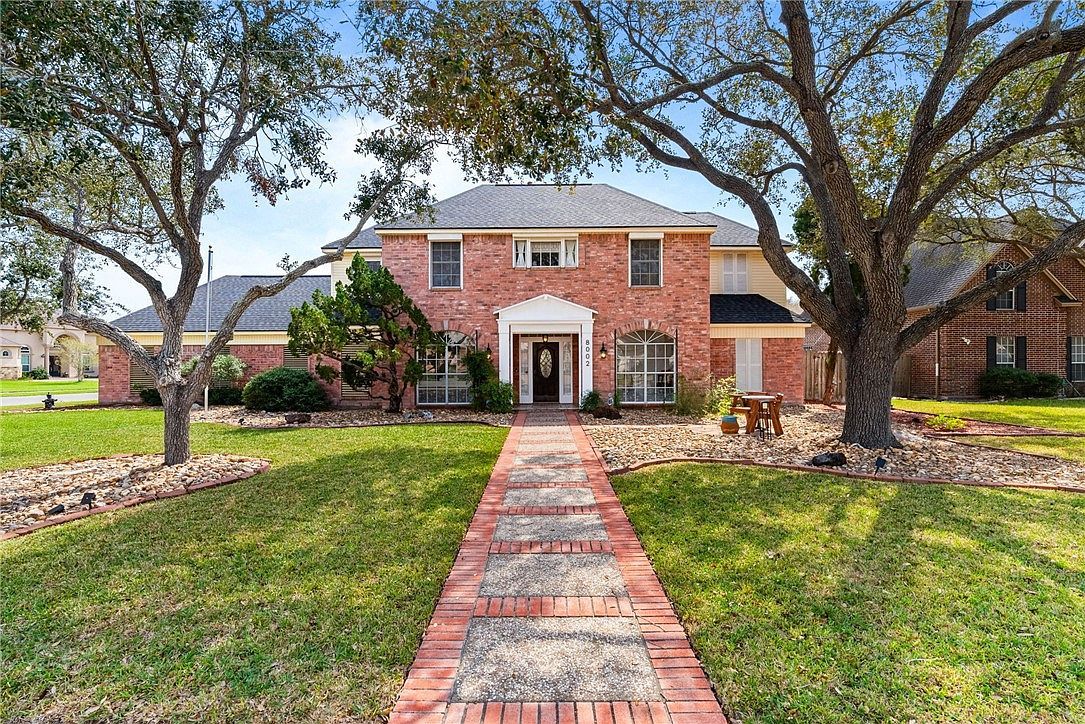 8002 Villefranche Dr Corpus Christi, TX 78414 - Thumbnail 2