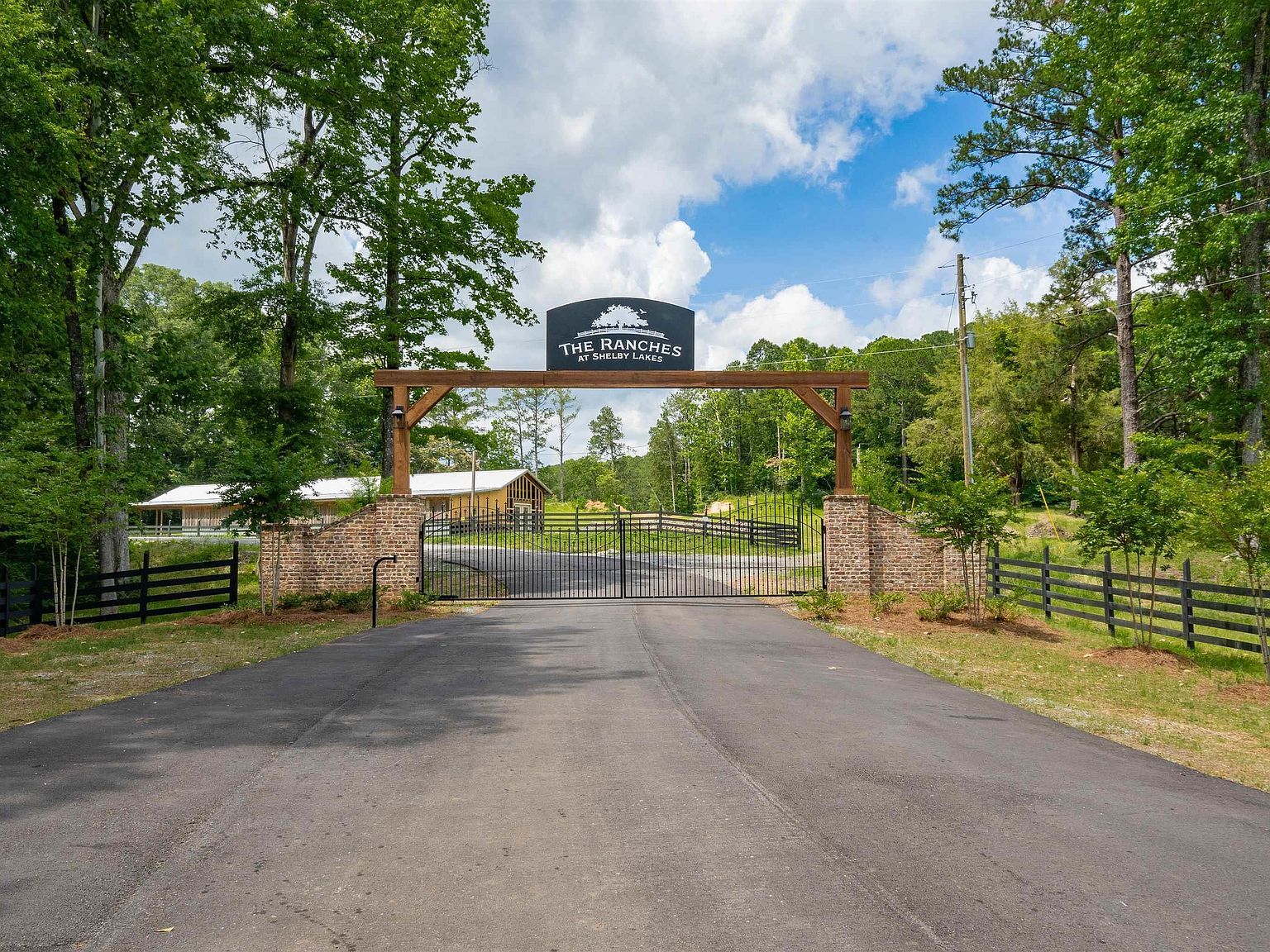 13 Ironwood Ln Birmingham, AL 35216 - Thumbnail 2