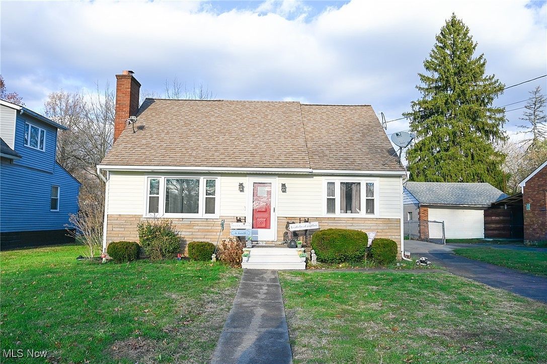 1728 Parkman Rd NW Warren, OH 44485 - Thumbnail 2