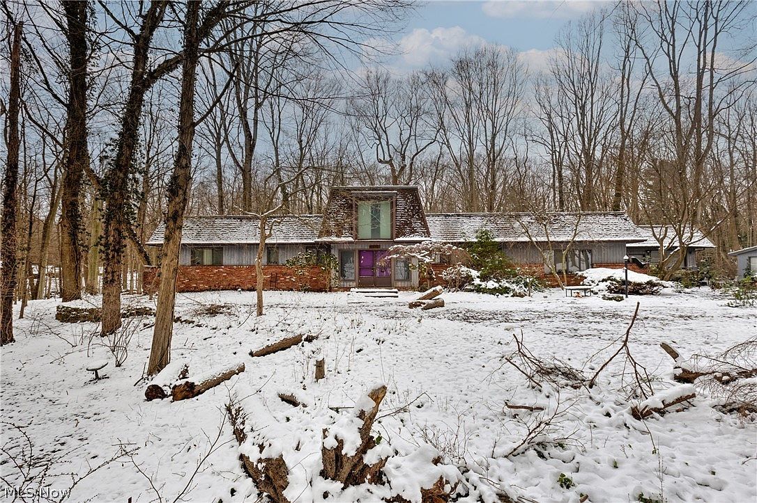 50 Redfern Dr Youngstown, OH 44505  | Single Family