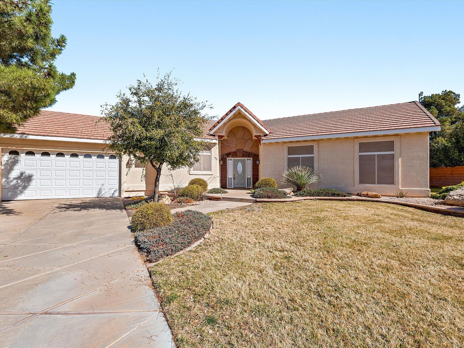 125 S 2330 W Hurricane, UT 84737 - Thumbnail 2