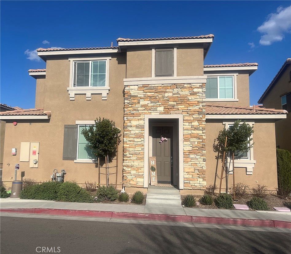 159 Linden Ct Perris, CA 92571 - Thumbnail 2