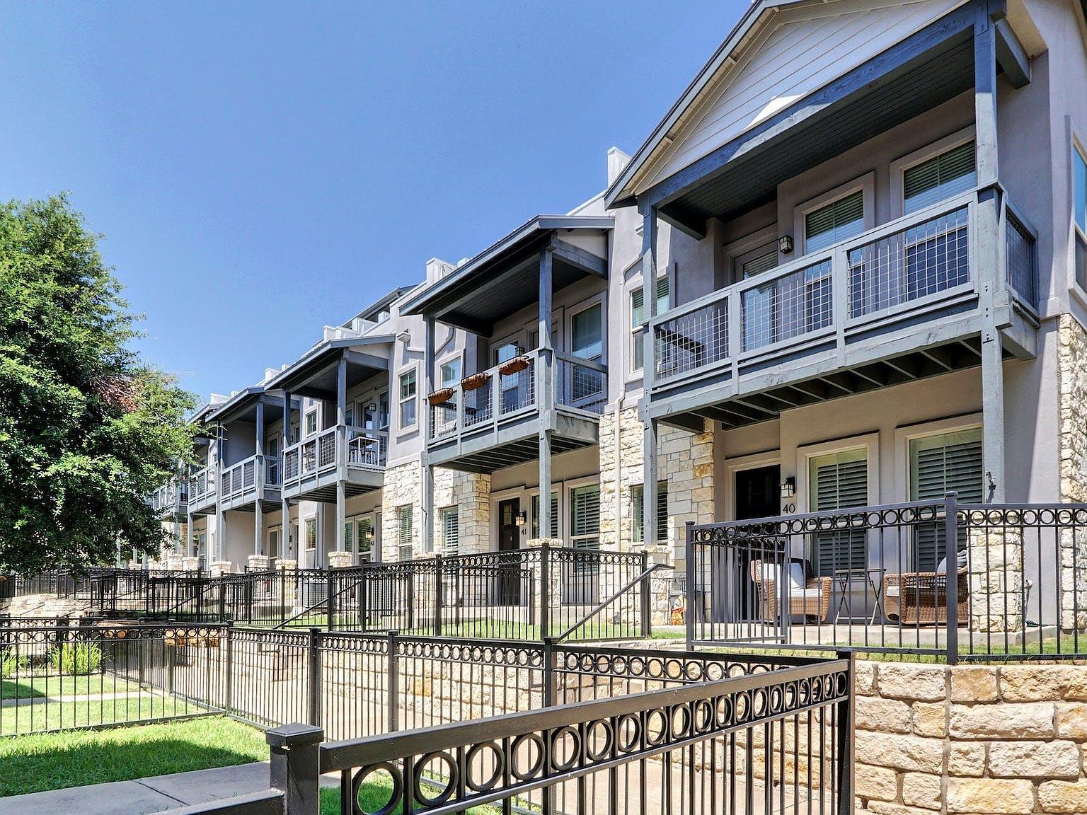 2520 Bluebonnet Ln #41 Austin, TX 78704 - Thumbnail 2