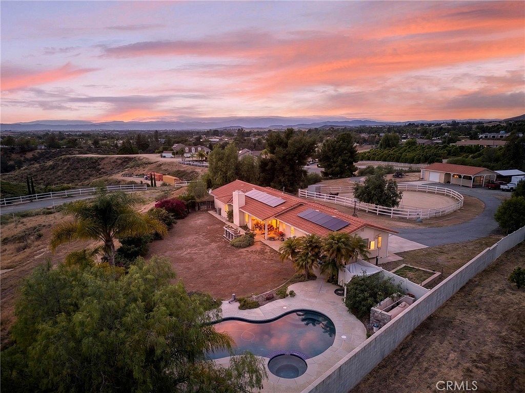 39775 Calle Bellagio Temecula, CA 92592  | Single Family