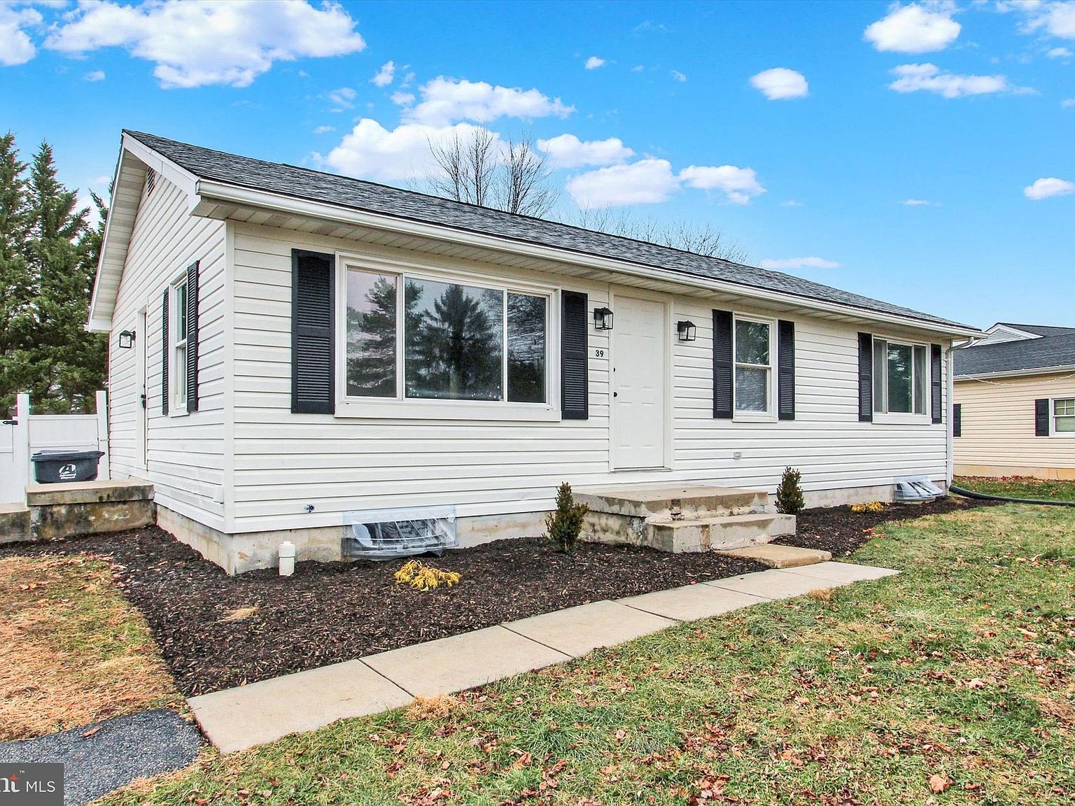 39 Elk Dr Hanover, PA 17331 - Thumbnail 2