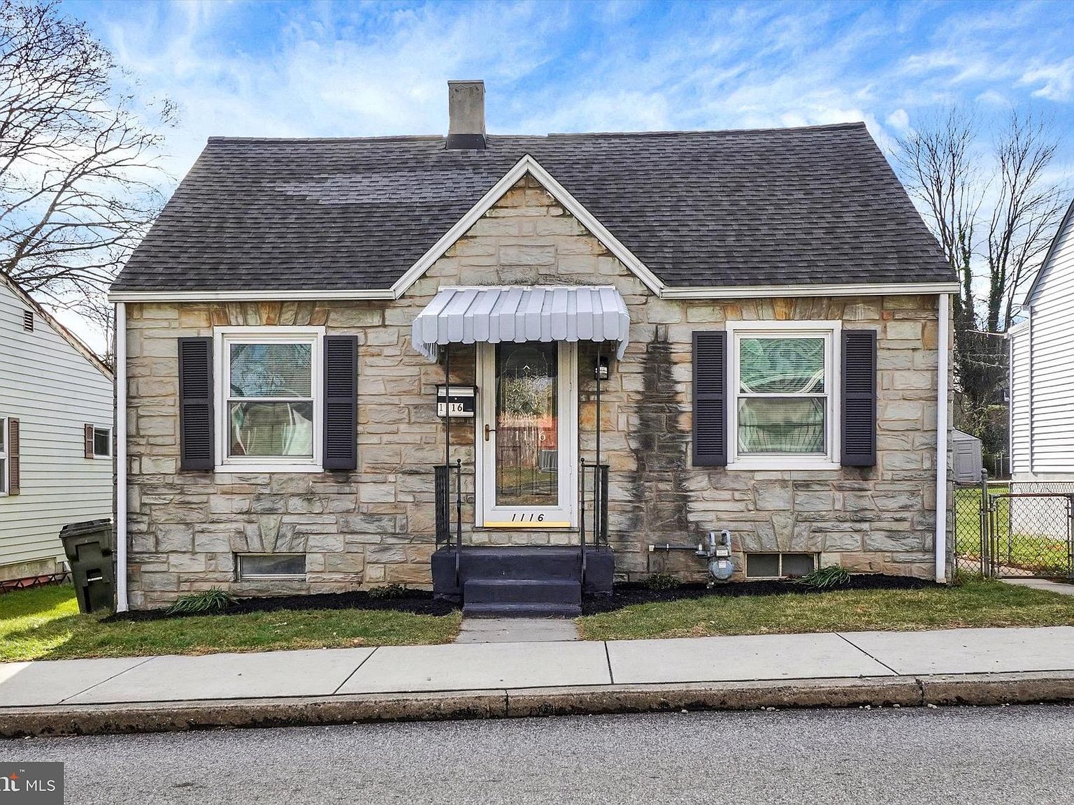 1116 W College Ave York, PA 17404 - Thumbnail 2