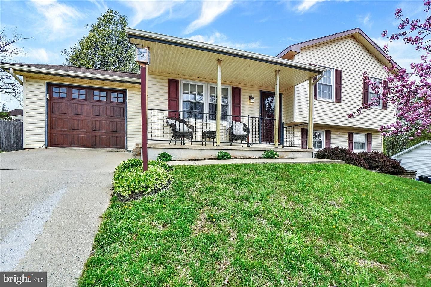 103 Overview Cir E Red Lion, PA 17356  | Single Family