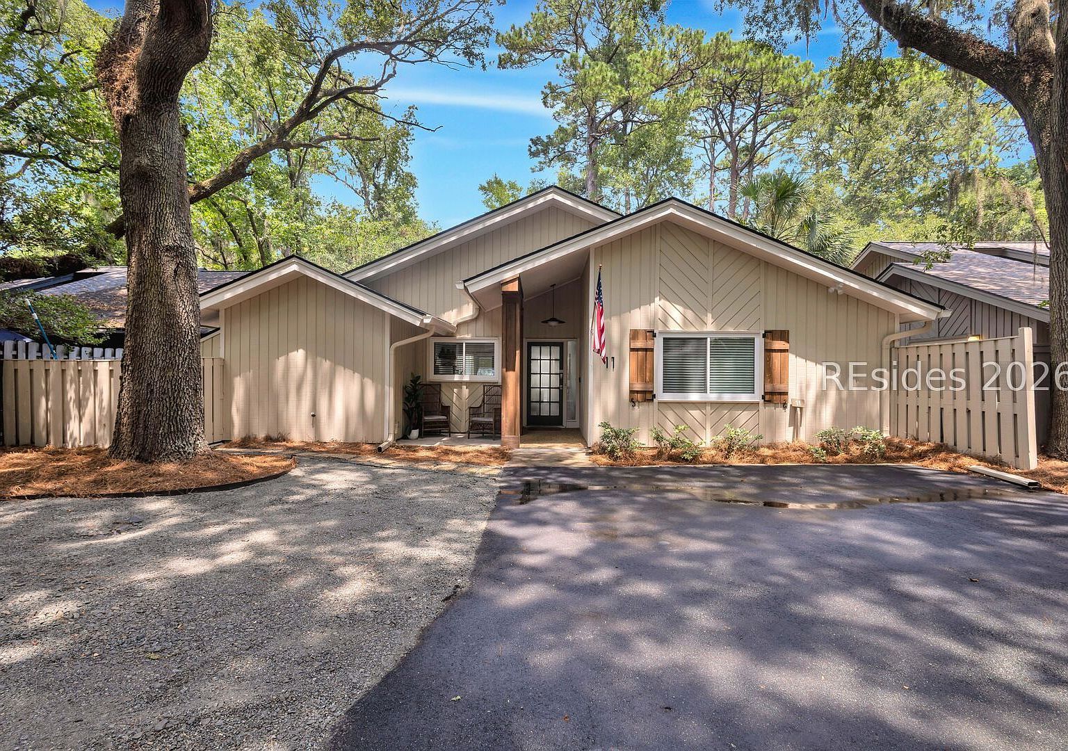 11 Pender Ln Hilton Head Island, SC 29928 - Thumbnail 2