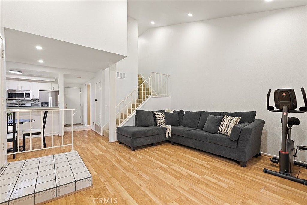 1031 S Palmetto Ave UNIT S8 Ontario, CA 91762 - Thumbnail 2