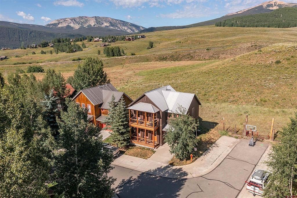 102 Horseshoe Dr Crested Butte, CO 81225  | Single Family
