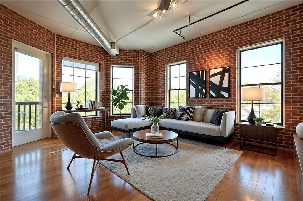 395 Central Park Pl NE UNIT 450 Atlanta, GA 30312 - Thumbnail 2