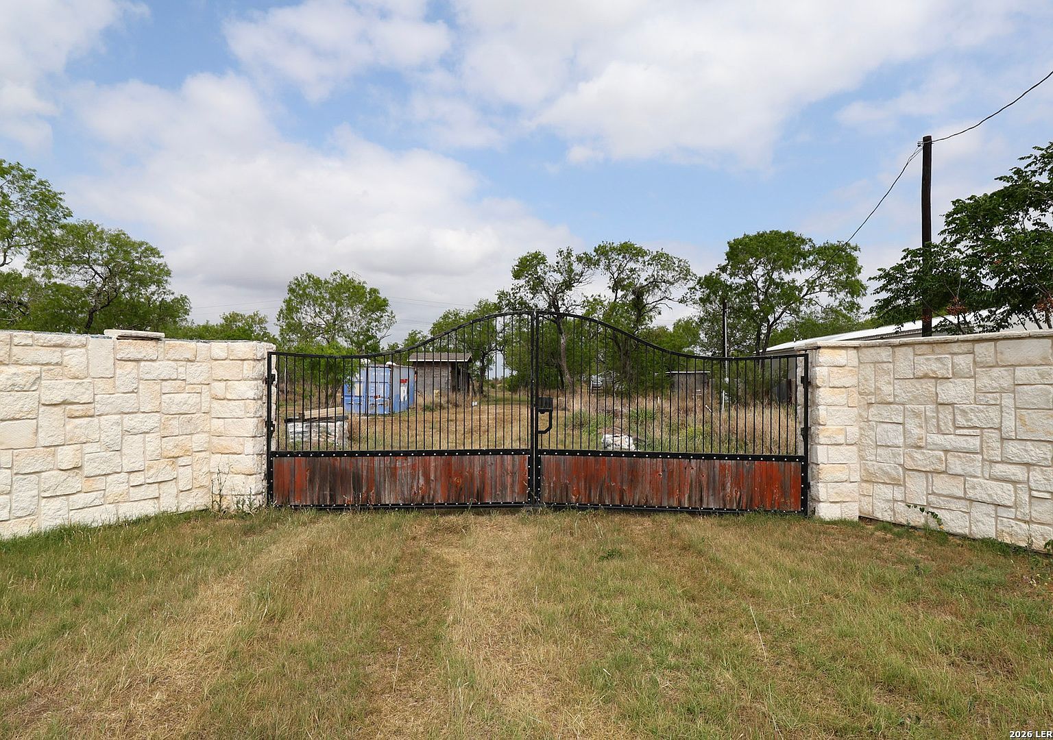 708 County Road 223 Floresville, TX 78114  | Land/Lot