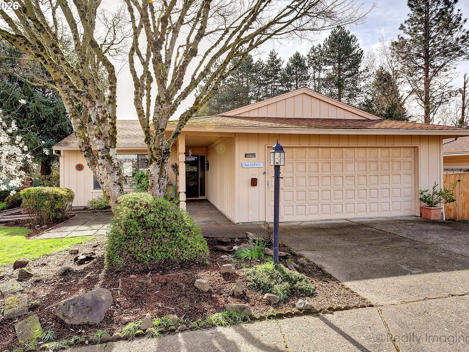 15910 SW Oak Meadow Ln Tigard, OR 97224 - Thumbnail 2