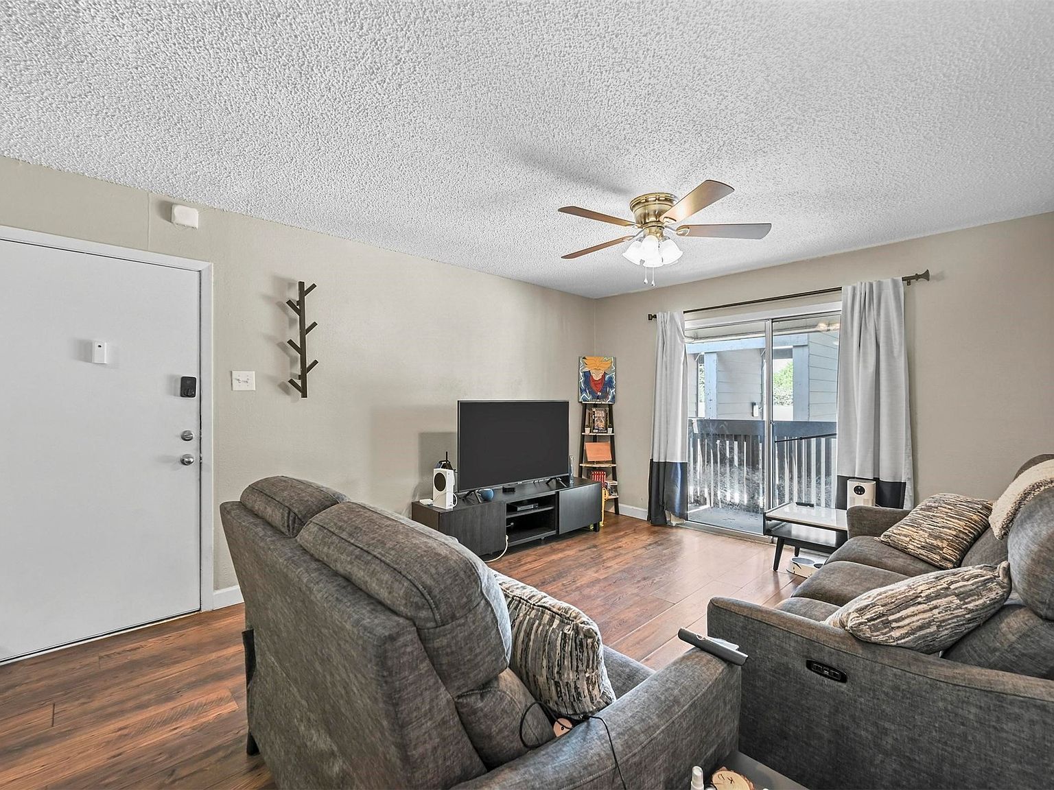 4859 Cedar Springs Rd APT 336 Dallas, TX 75219 - Thumbnail 2