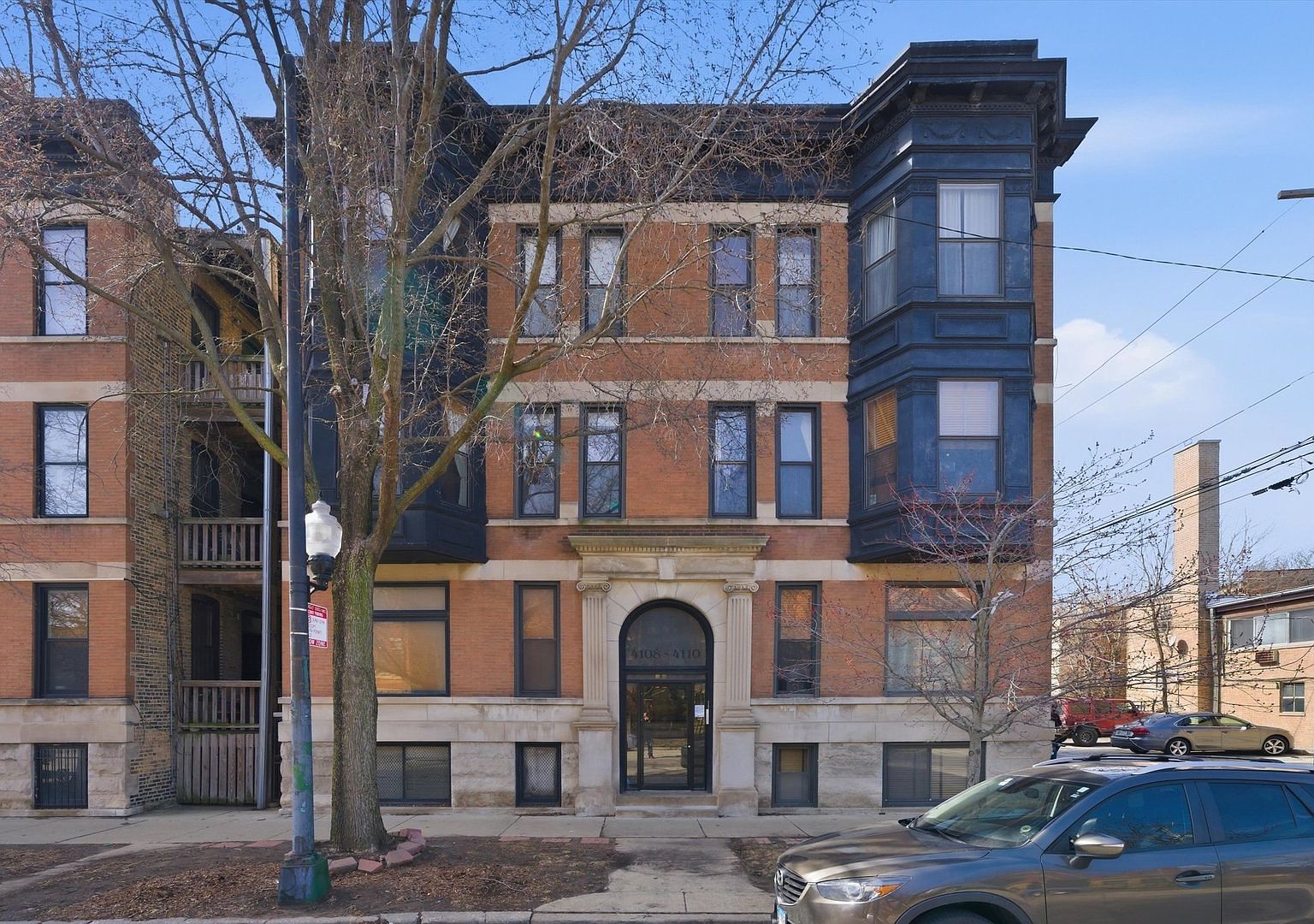 4110 N Southport Ave #2 Chicago, IL 60613  | Condominium