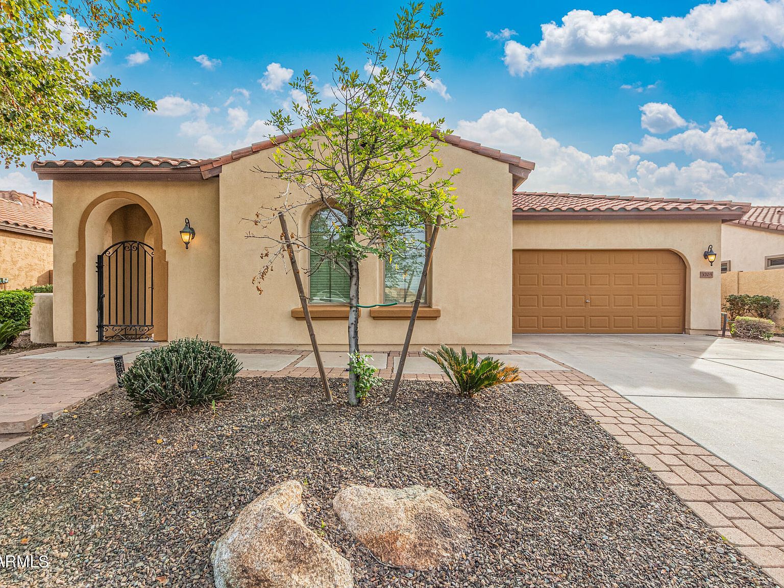 3705 E Bartlett Way Chandler, AZ 85249 - Thumbnail 2