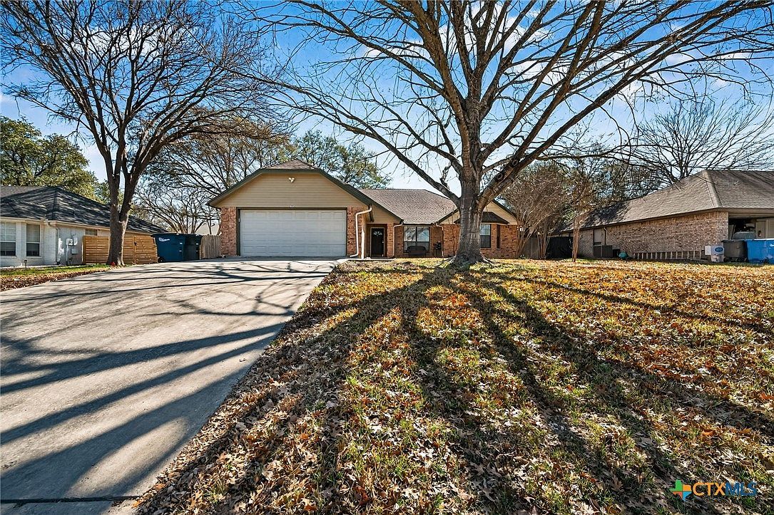 1911 Palace Dr New Braunfels, TX 78130 - Thumbnail 2