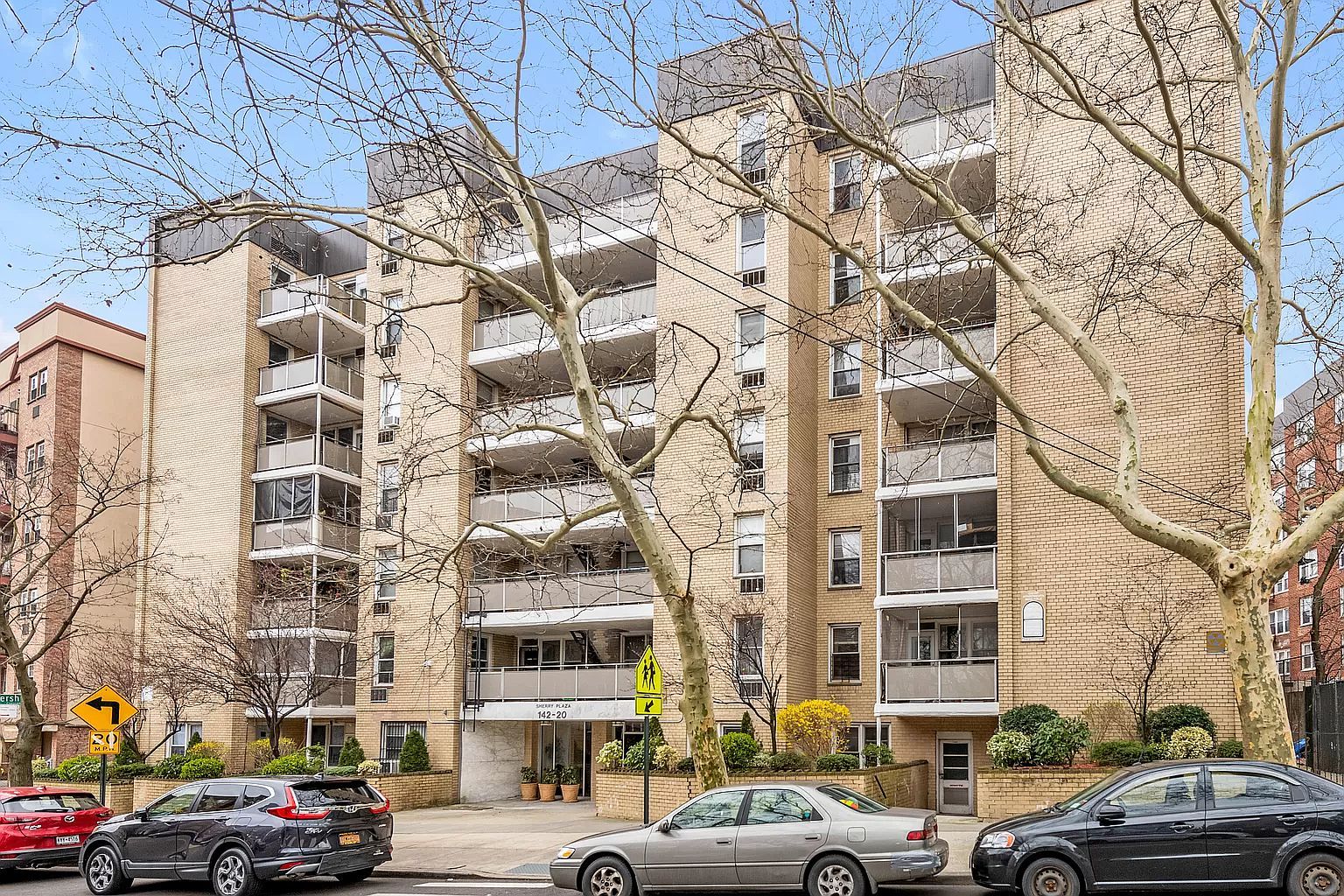 142-20 84th Dr #K1 Jamaica, NY 11435 - Thumbnail 2