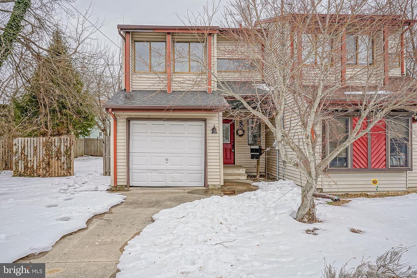 347 Oakwood Ave Glassboro, NJ 08028 - Thumbnail 2