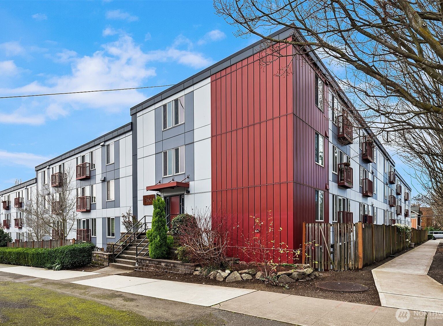 3661 Phinney Ave N APT 109 Seattle, WA 98103 - Thumbnail 2