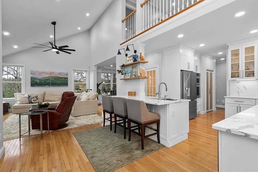 21 Carriage Hill Cir Southborough, MA 01772  | New build