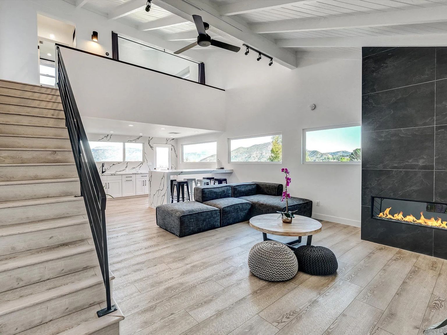 3546 Multiview Dr Los Angeles, CA 90068 - Thumbnail 2