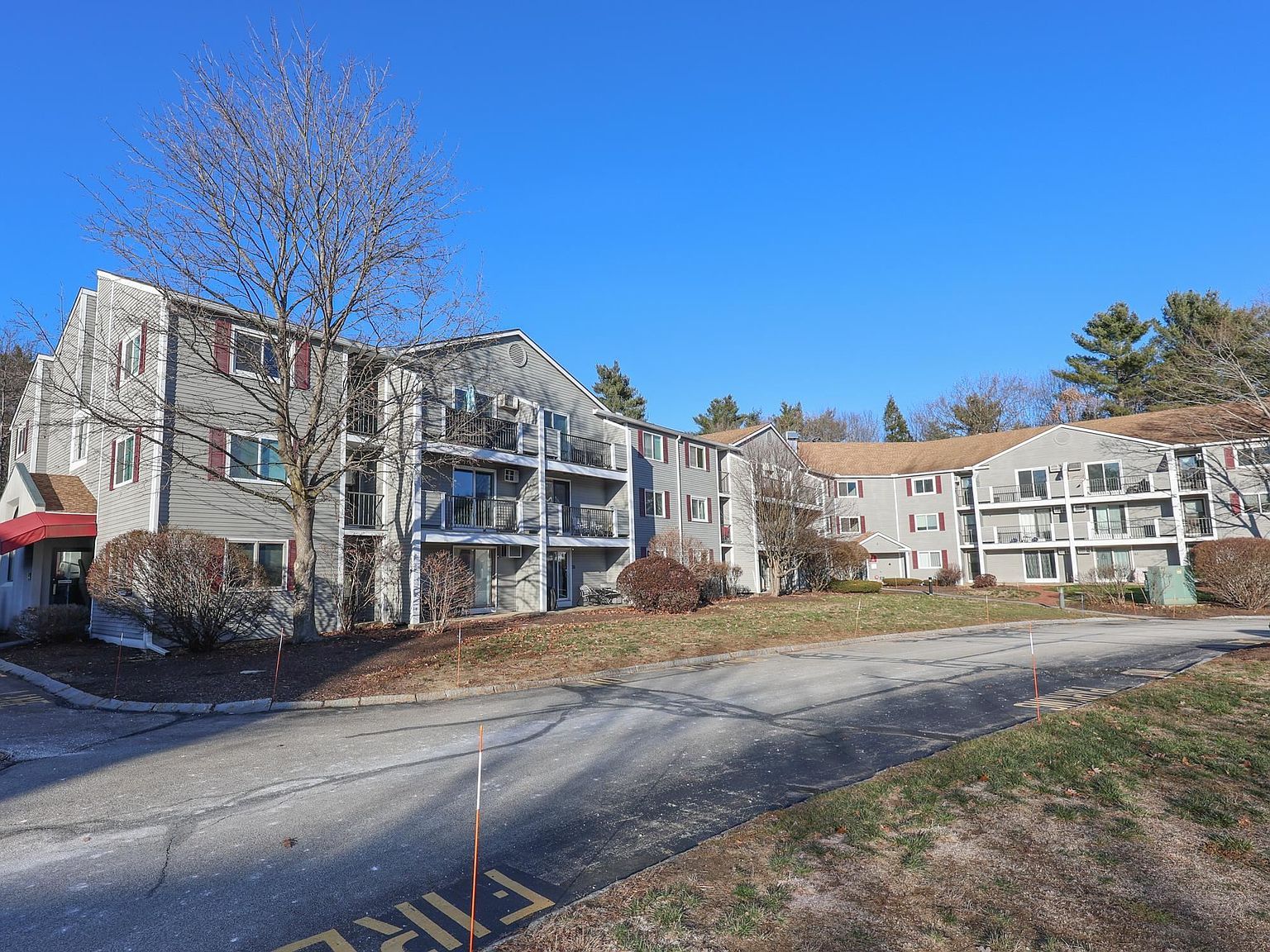 120 Fisherville Rd UNIT 52 Concord, NH 03301 - Thumbnail 2
