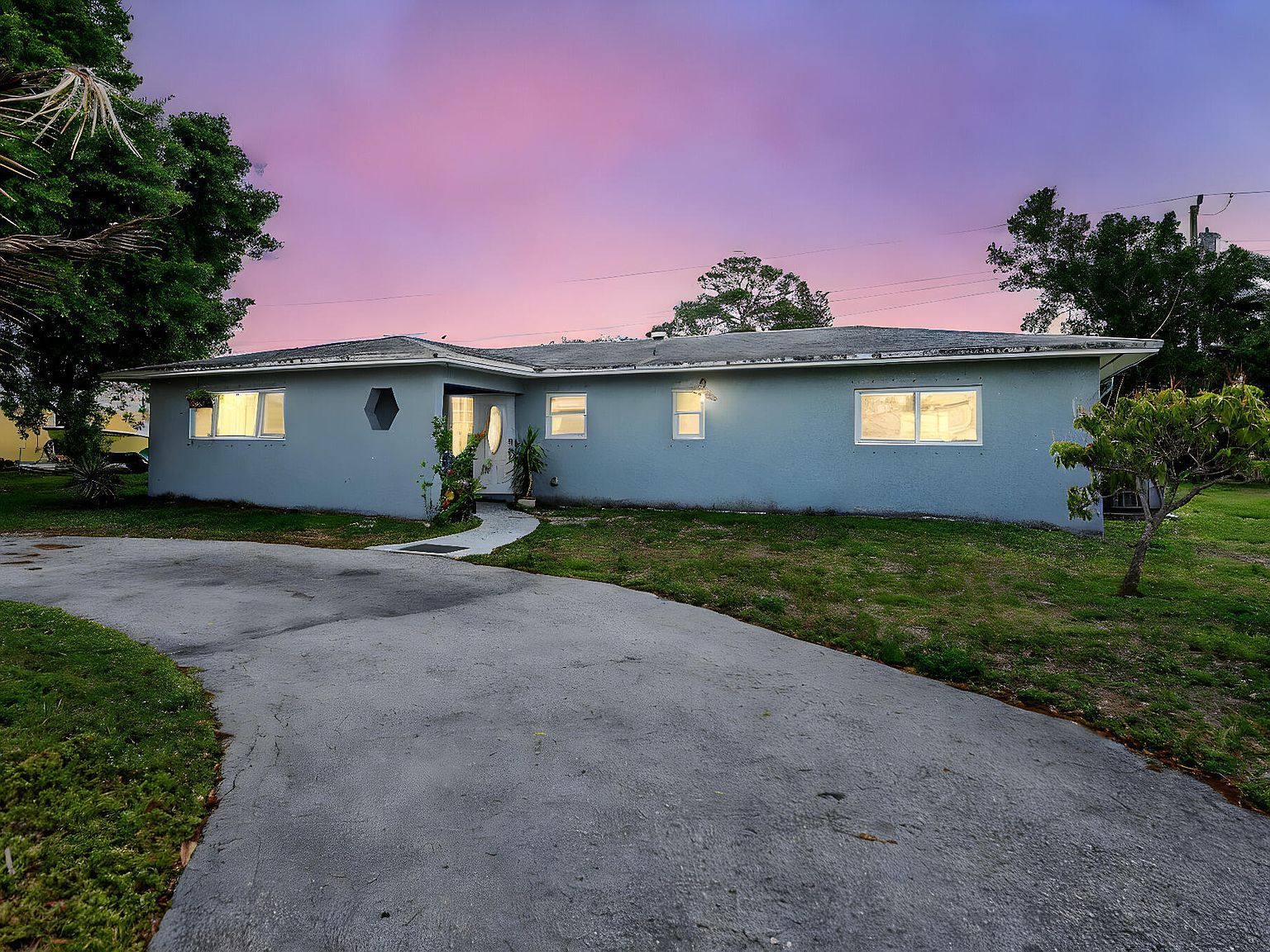 13 W Palmetto Rd Lake Worth, FL 33467  | Single Family