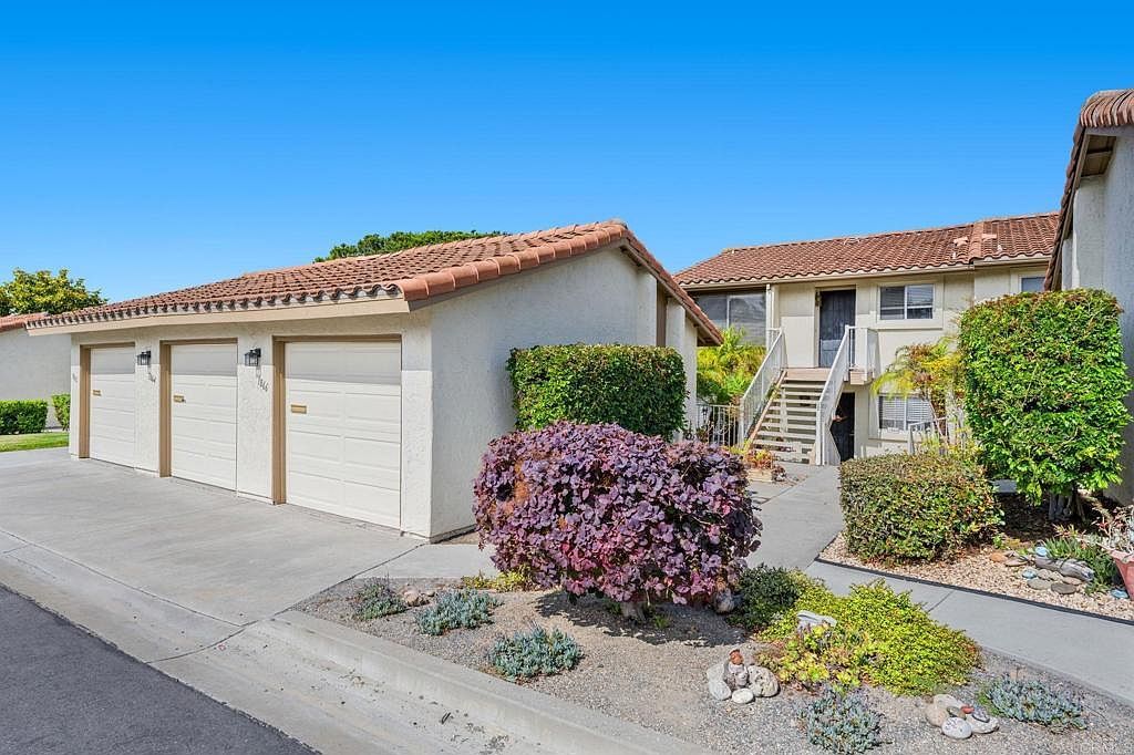 1866 Forestdale Dr Encinitas, CA 92024 - Thumbnail 2