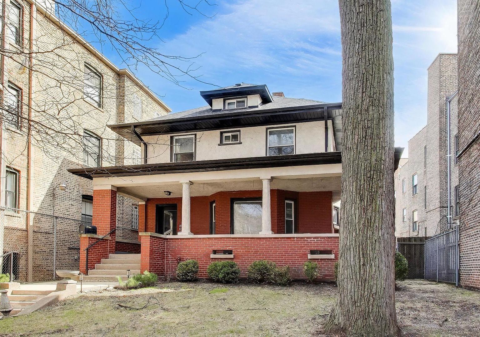 7015 N Sheridan Rd Chicago, IL 60626  | Single Family