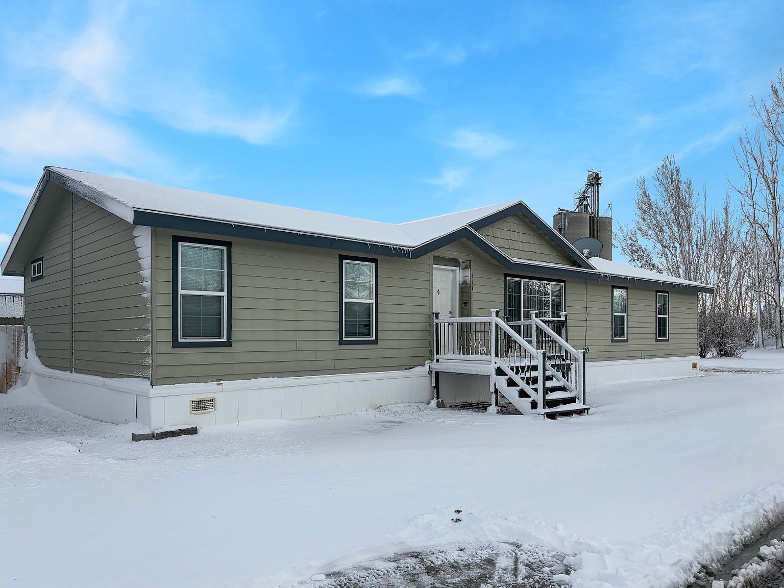 517 8th Ave NE Sidney, MT 59270 - Thumbnail 2