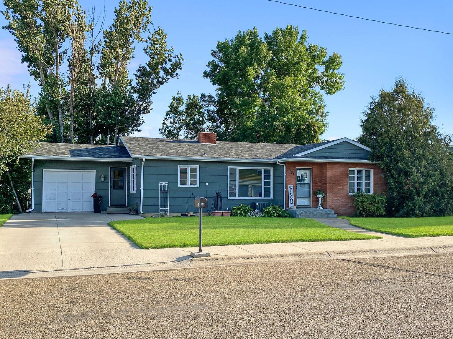 904 3rd St SW Sidney, MT 59270 - Thumbnail 2