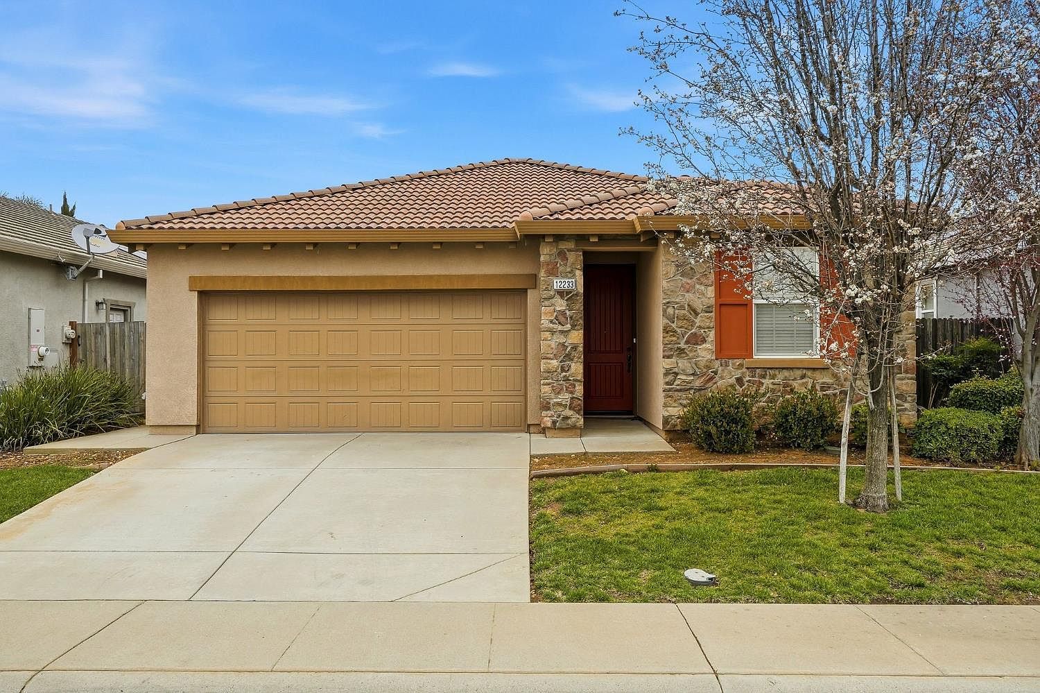 12233 Habitat Way Rancho Cordova, CA 95742 - Thumbnail 2