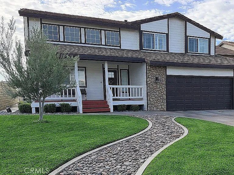 18285 Harbor Dr Victorville, CA 92395, 92395