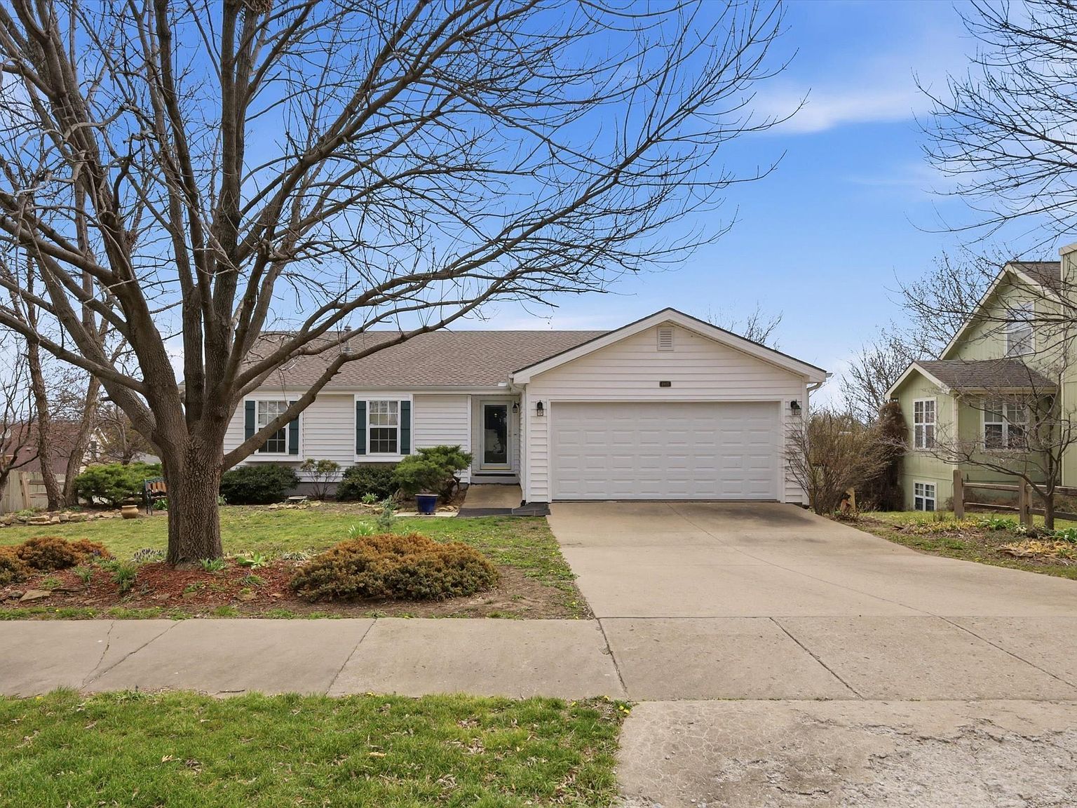 4805 W 25th St Lawrence, KS 66047  | Single Family