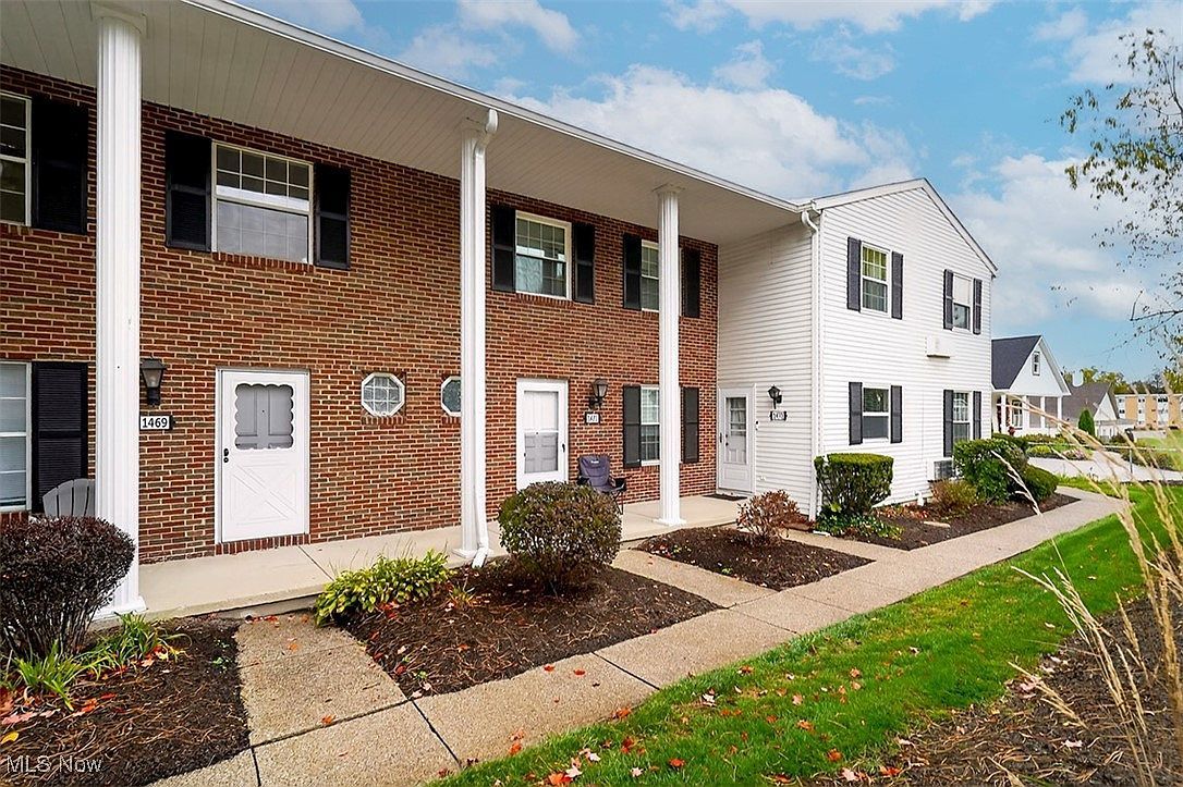 1473 Munroe Falls Ave Cuyahoga Falls, OH 44221 - Thumbnail 2