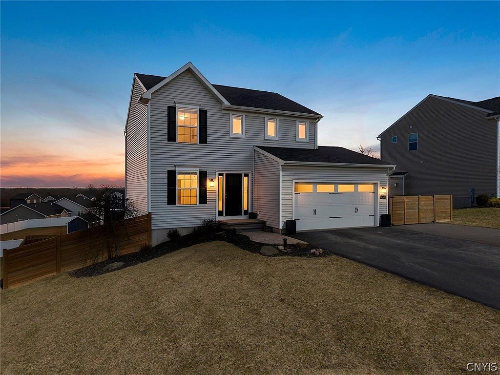 3061 Wheatfield Dr Chittenango, NY 13037 - Thumbnail 2