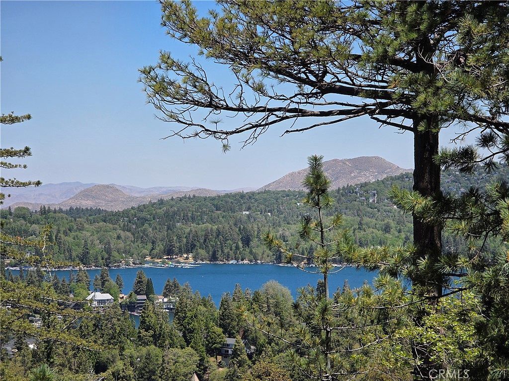 551 Raccoon Ct Lake Arrowhead, CA 92352 - Thumbnail 2