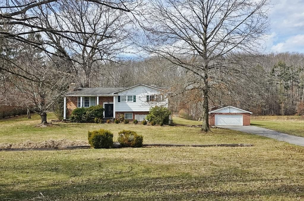 208 Shade Tree Cres Princeton, WV 24739 - Thumbnail 2