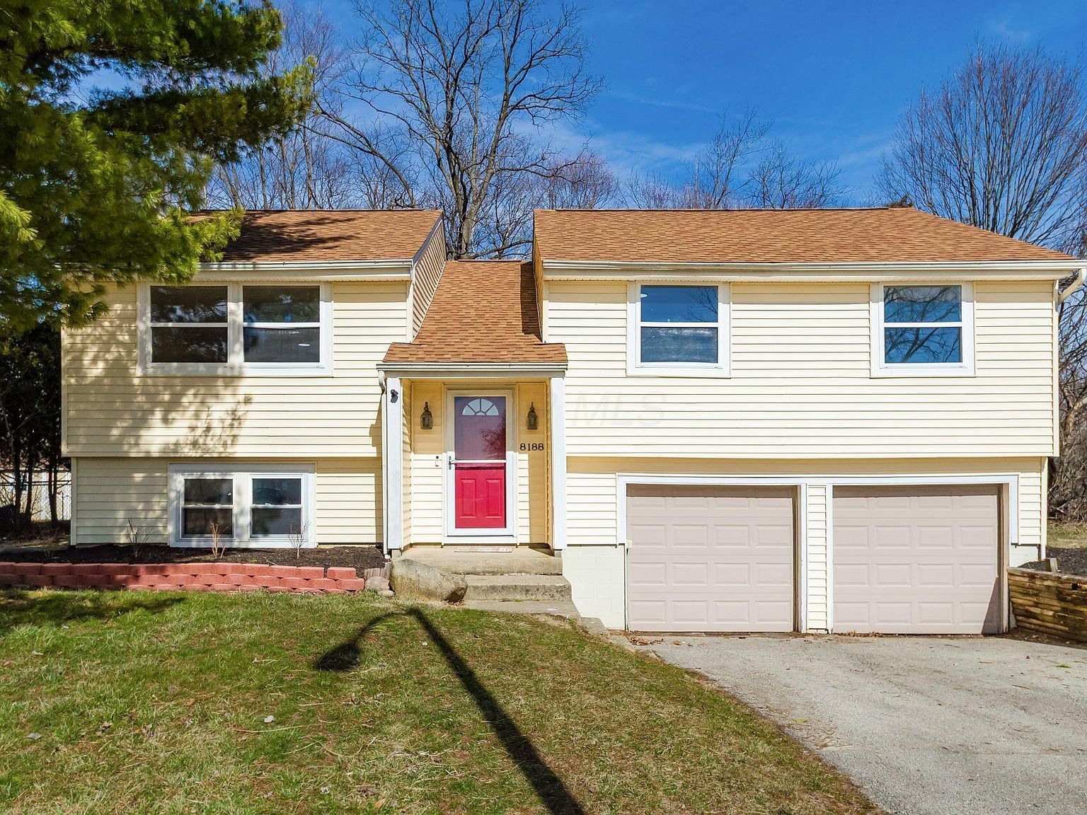 8188 Kingsley Dr Reynoldsburg, OH 43068 - Thumbnail 2