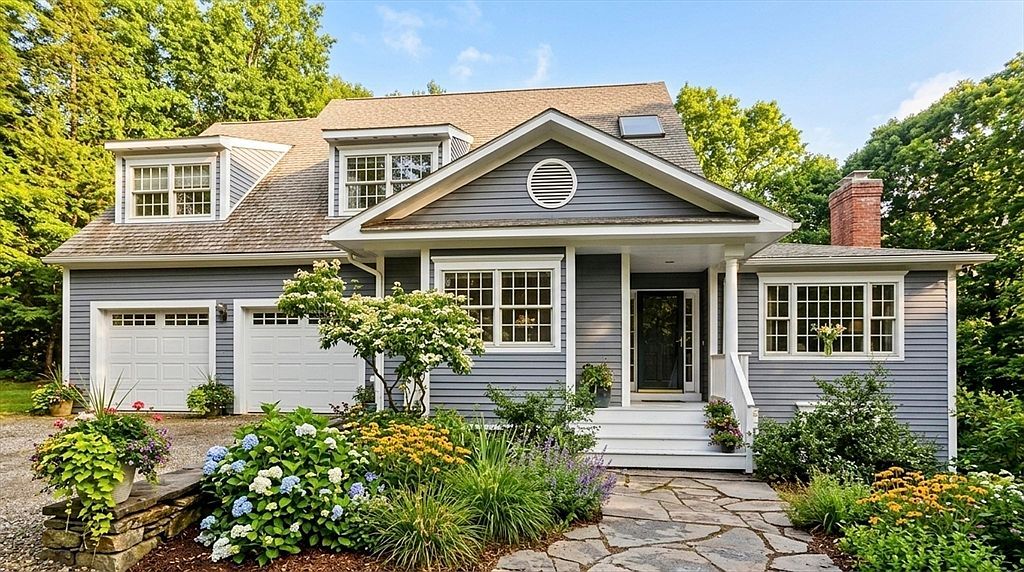 36 Trillium Way Amherst, MA 01002  | Single Family